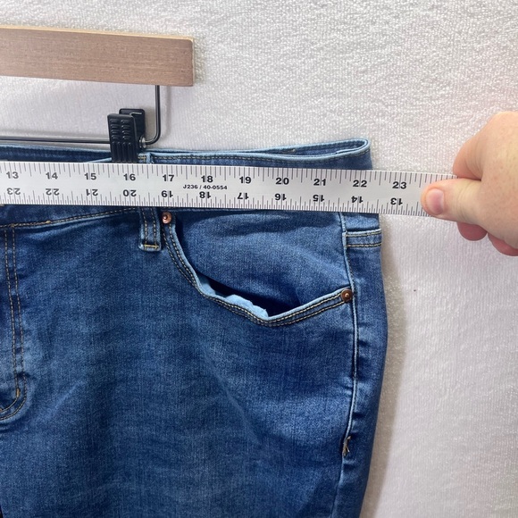 Lane Bryant FlexMagic Mid Rise Bootcut Jeans Womens 24W Plus Blue Stretch 2054 - Picture 5 of 10